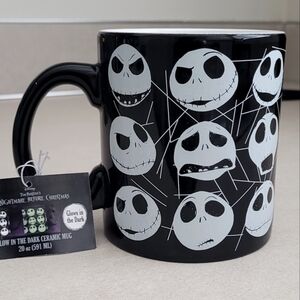 Disney Jack Skellington 20 oz Glow In The Dark Mug!